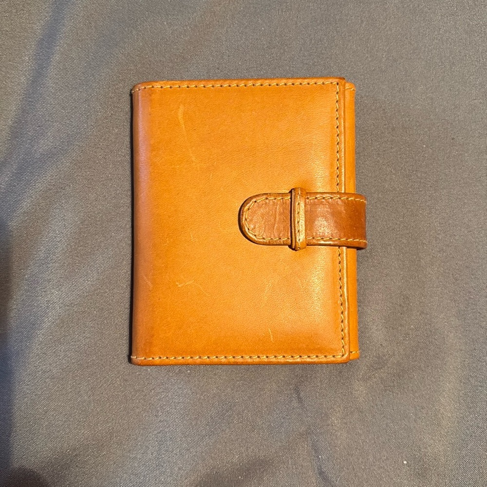 Banana republic trifold wallet